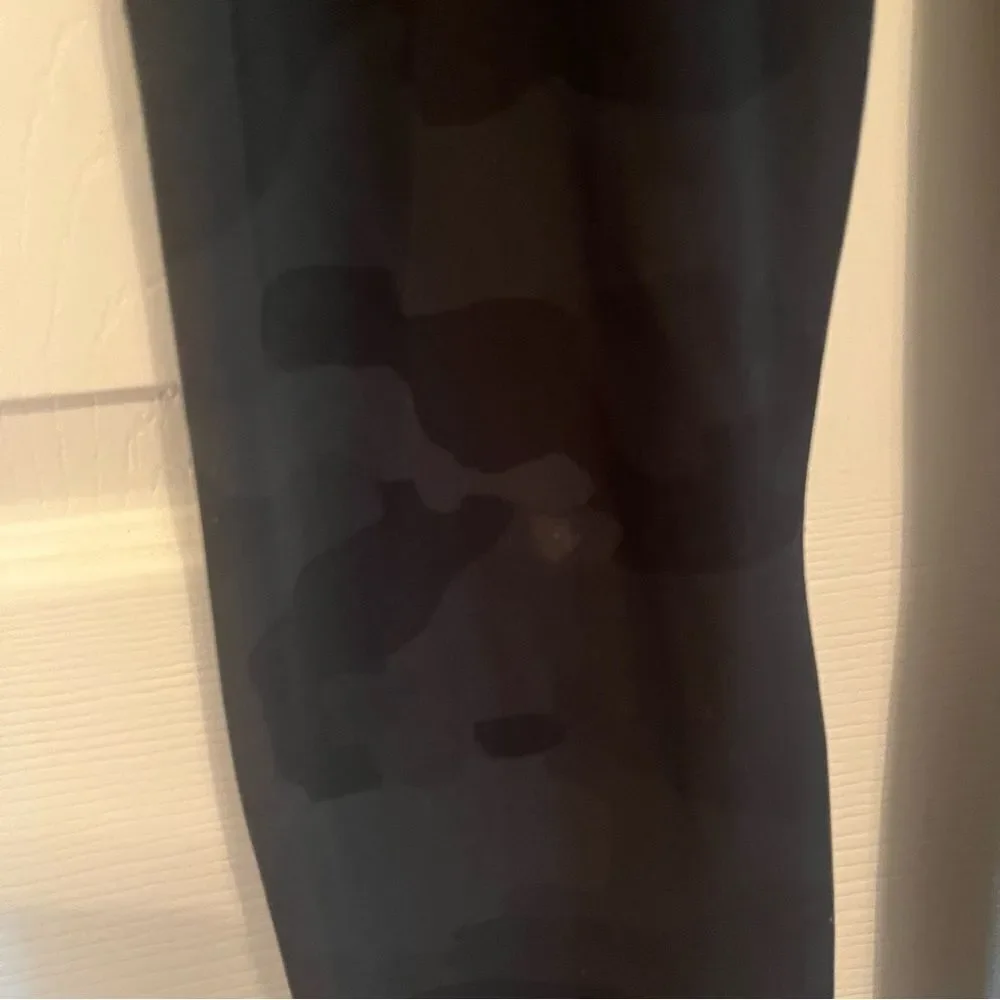 Alo Camo Leggings